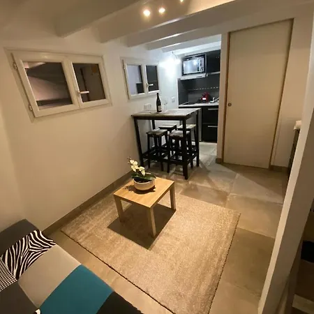 Petit Cocon Avec Mezzanine *